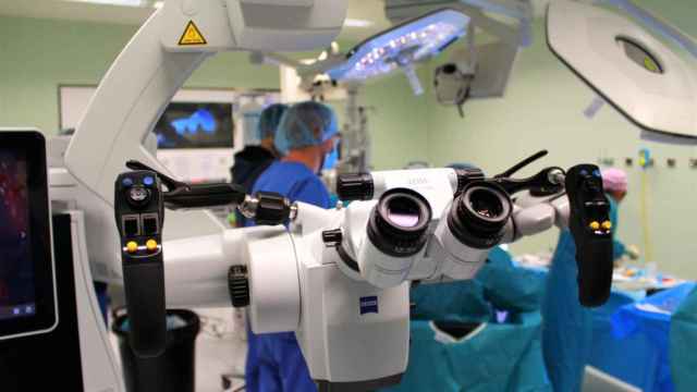 Nuevo microscopio quirúrgico de última generación al servicio de Neurocirugía del Hospital de Toledo