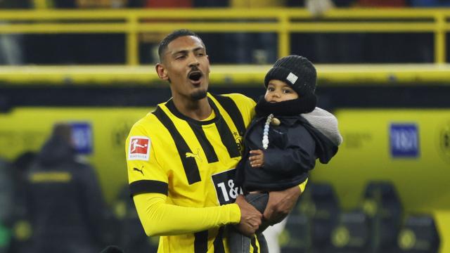 Haller en su regreso con el Borussia Dortmund.