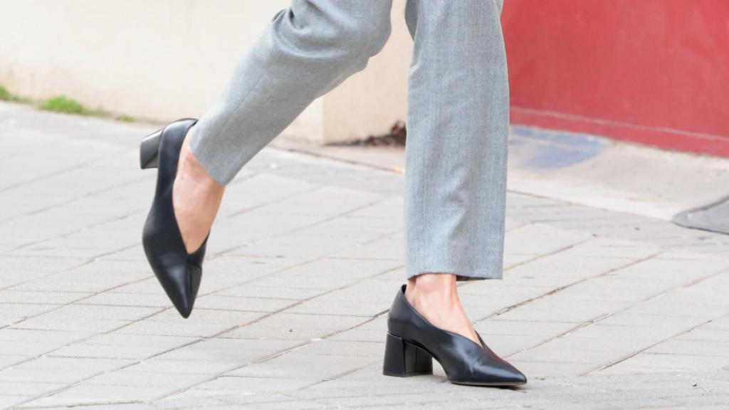 Detalle de los zapatos elegidos por Letizia, de la firma Uterqüe.