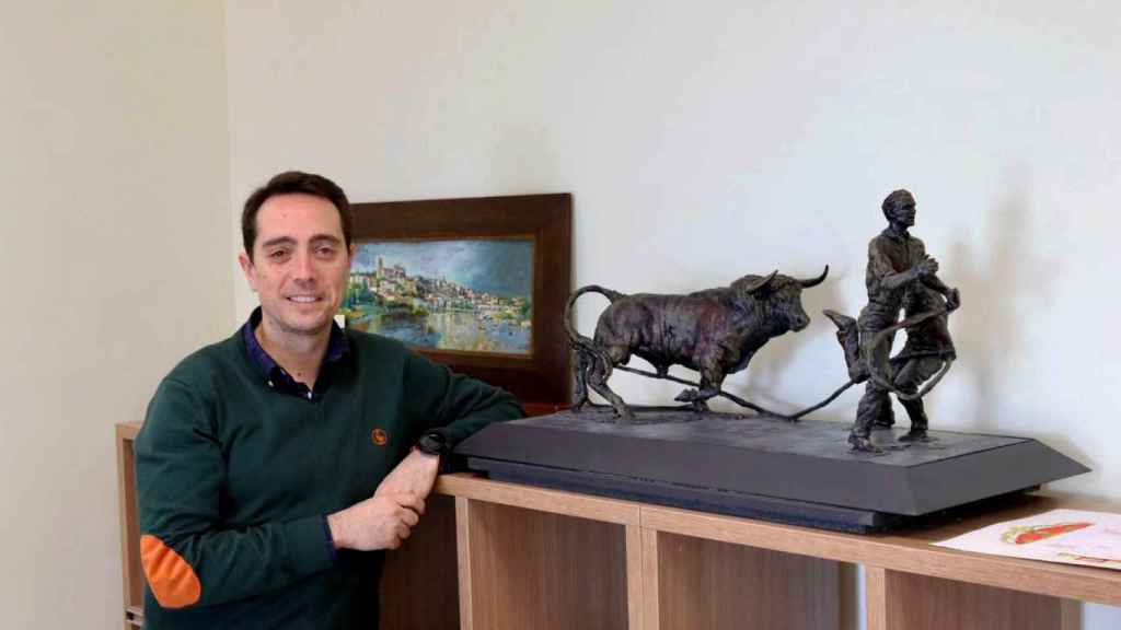 Luciano Huerga, en su despacho del nuevo edificio administrativo del Ayuntamiento de Benavente