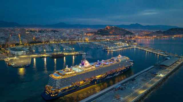 Un crucero en Alicante en 2022.