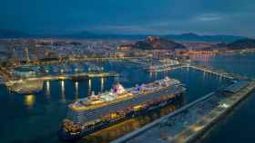 Un crucero en Alicante en 2022.