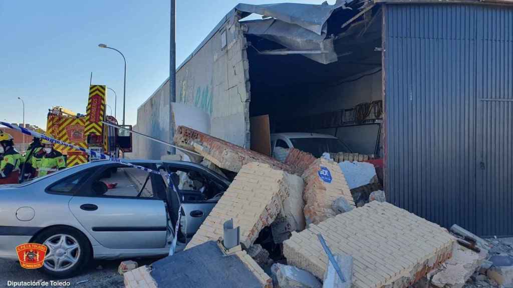 El impacto del coche derribó parte de la fachada. Imagen de CPEIS Toledo.