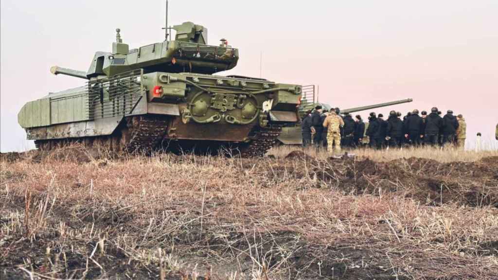 T-14 en un campo de entrenamiento