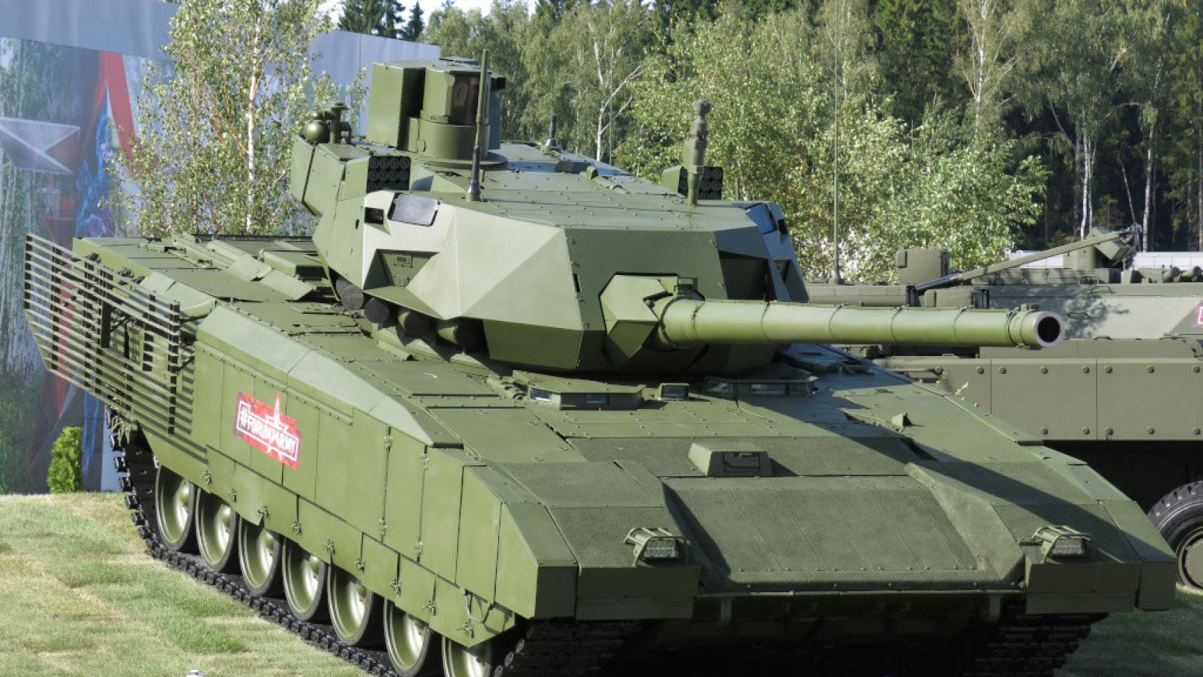 Armata el tanque que avergüenza a Putin llega a Ucrania como refuerzo de alto riesgo