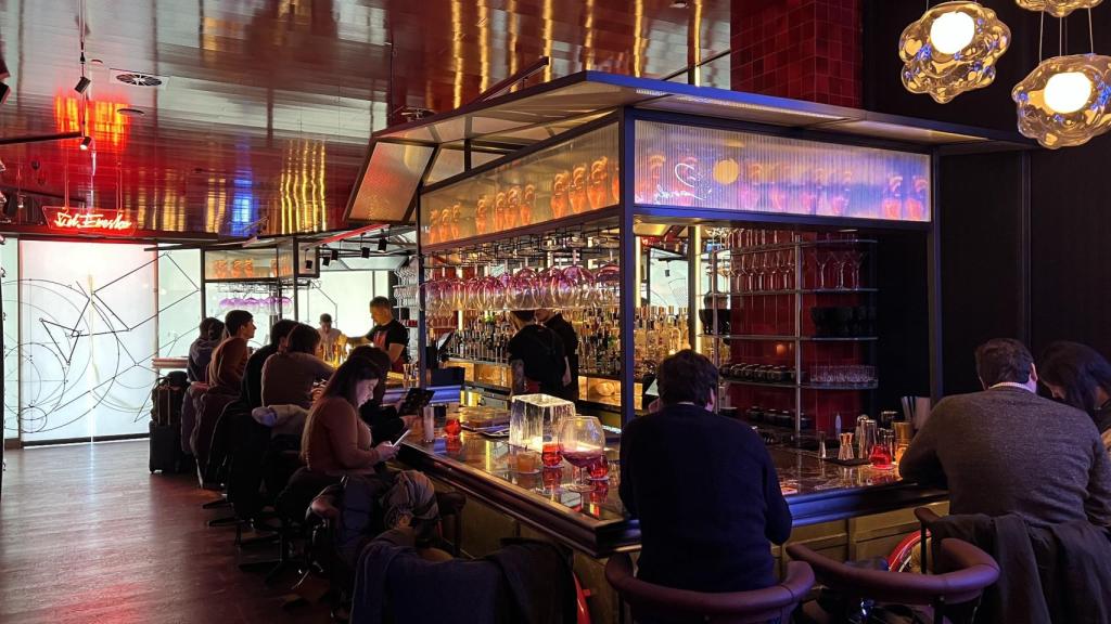 El nuevo cóctel bar de StreetXO es la principal forma de espera para entrar