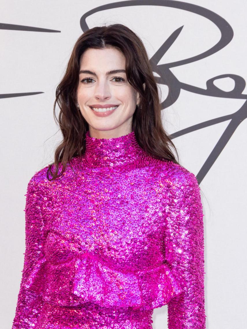 Anne Hathaway.