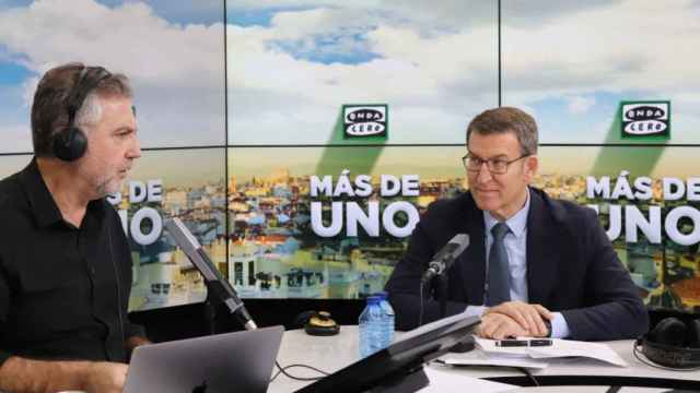 Alberto Núñez Feijóo, entrevistado por Carlos Alsina en Onda Cero este miércoles.
