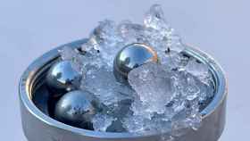El hielo amorfo de densidad media (MDA) creado en un molino de bolas. Christoph Salzmann.