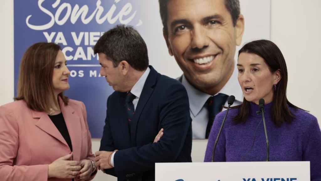 Ruth Merino interviene en la sede del PPCV junto a María José Catalá y Carlos Mazón.
