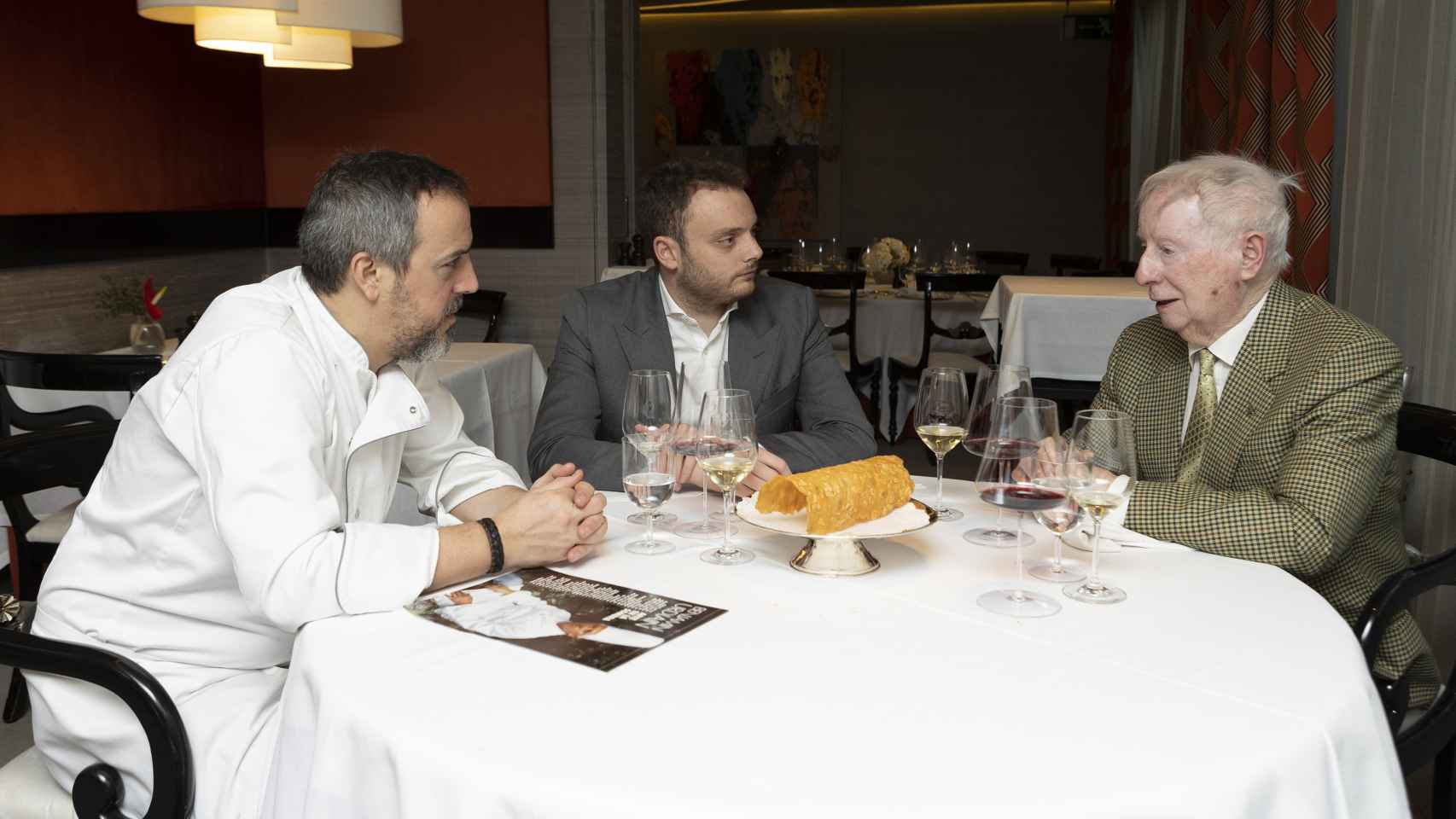 Luis Manuel Marrón, Jorge Losa y Benjamín Urdiain compartiendo mesa.