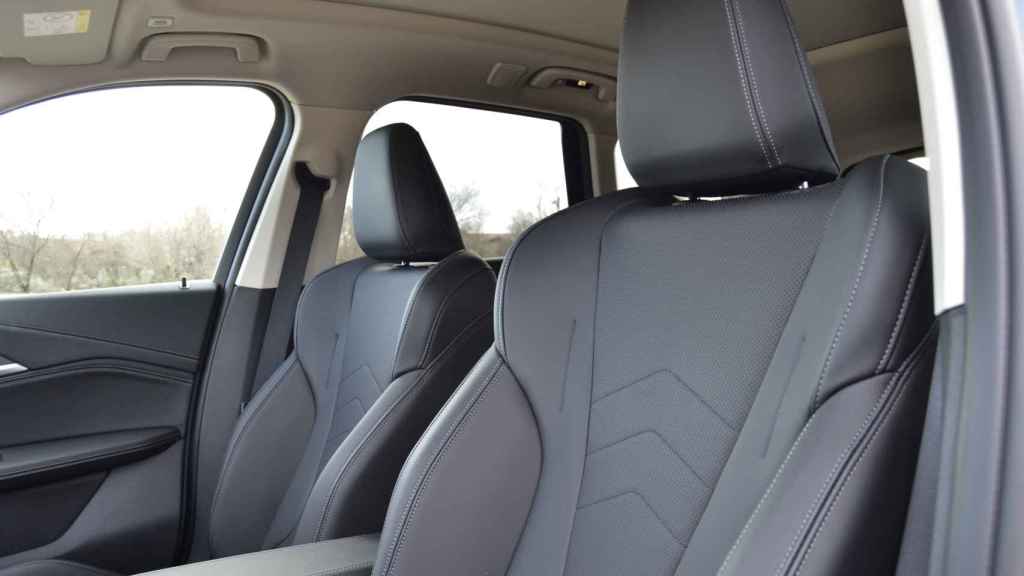 El BMW X1 tiene un espacio interior amplio para viajar de manera cómoda.