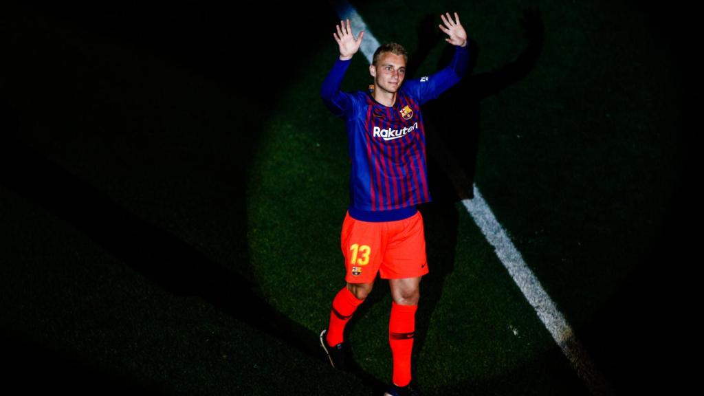 Jasper Cillessen durante una presentación con el Barça