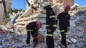 Bomberos valencianos ayudan en el terremoto de Turquía.