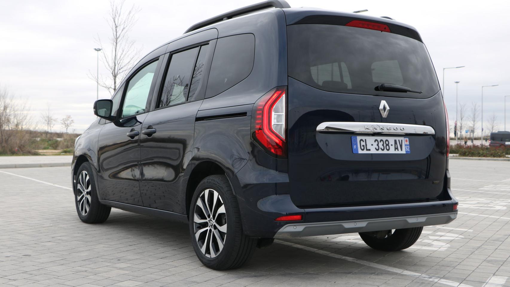 Renault Kangoo e-tech, el coche eléctrico para familias, autónomos