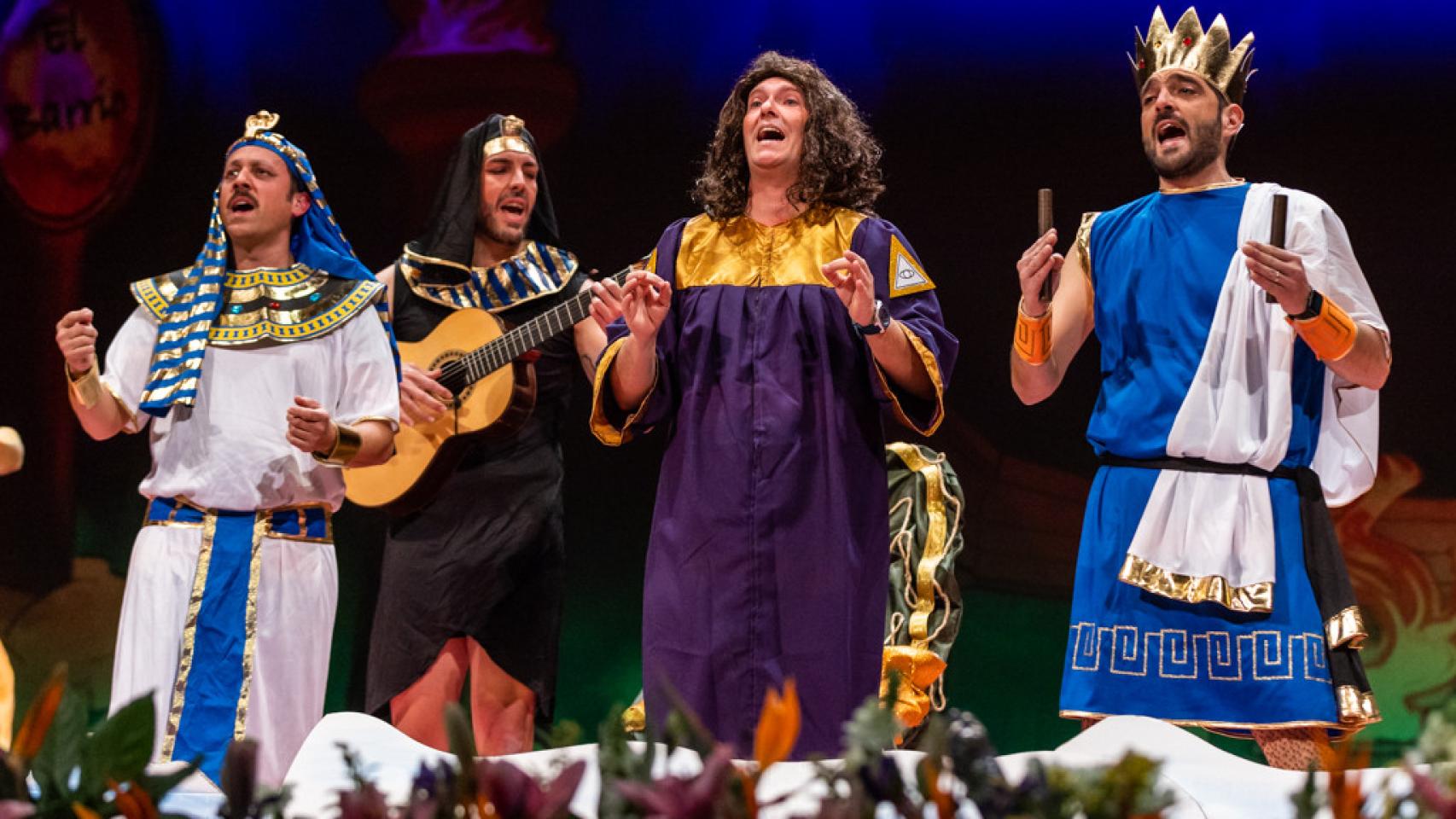 El cuarteto está divino.