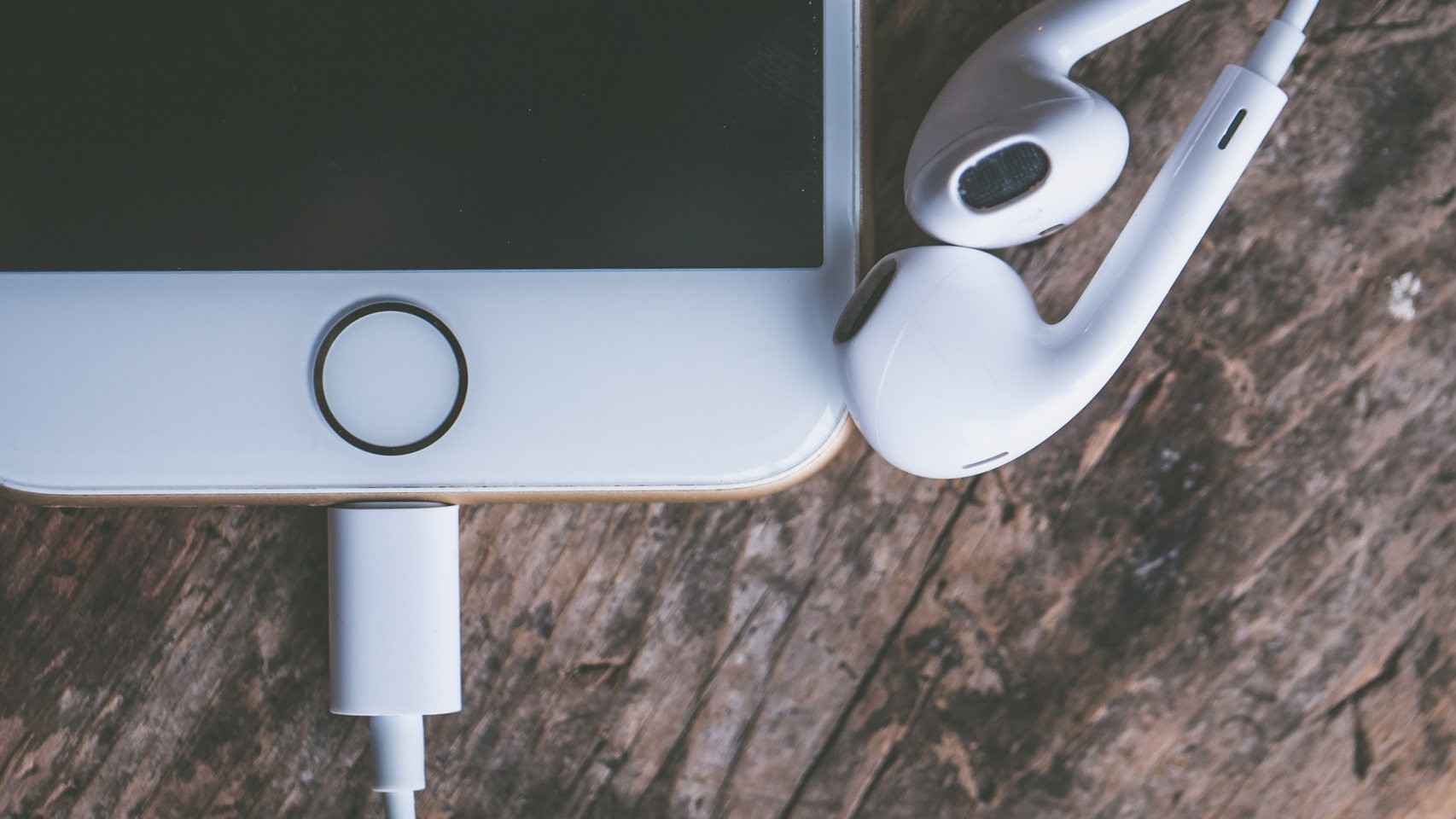 For the first time, iPhone and Android users will be able to use the same cable, if Apple chooses.