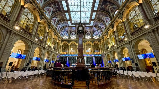 Interior del Palacio de la Bolsa de Madrid.