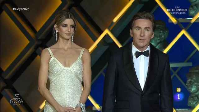 Clara Lago y Antonio de la Torre en los Premios Goya 2023.