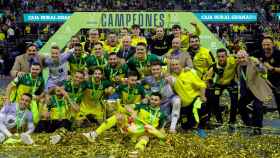 Jaén Paraíso Interior celebra su tercer título de Copa en Granada
