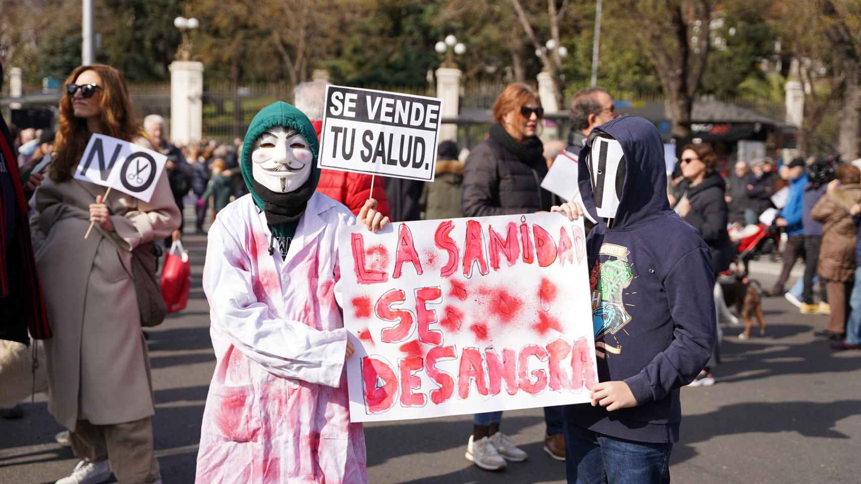 Manifestación en Madrid:  La sanidad pública no se vende, se defiende