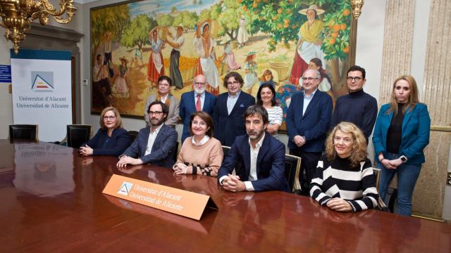 Un momento del encuentro de este martes en la Universidad de Alicante.