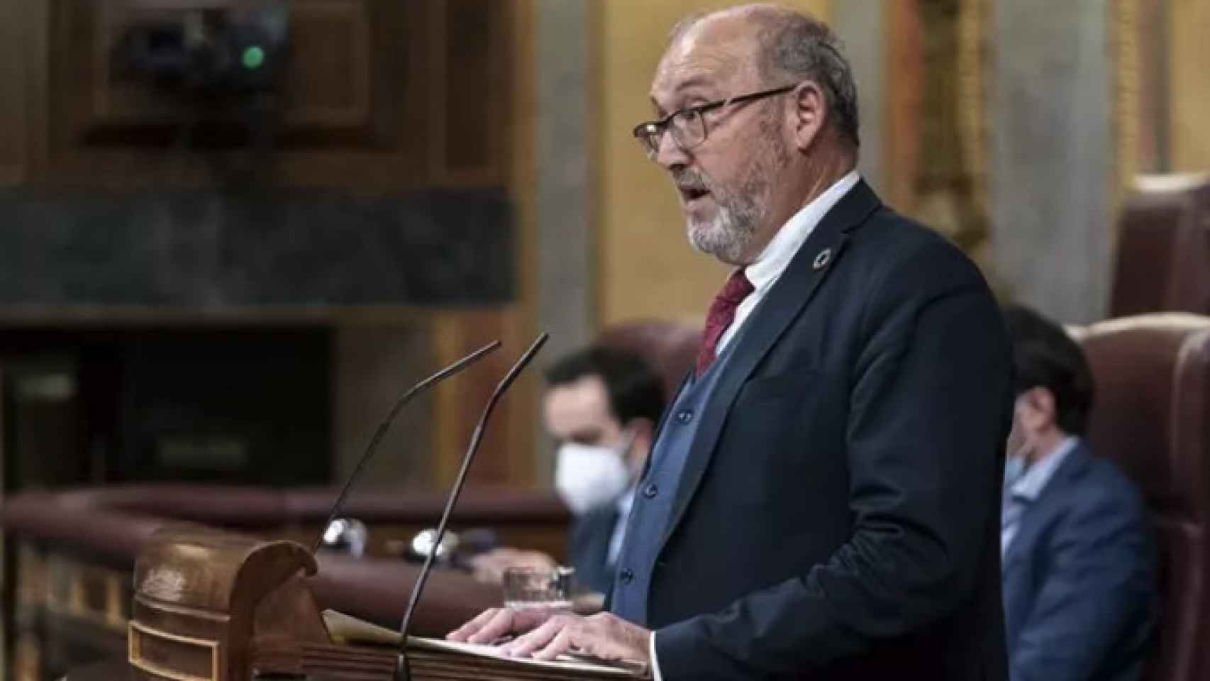 El ya exdiputado del PSOE Juan Bernardo Fuente en un debate.