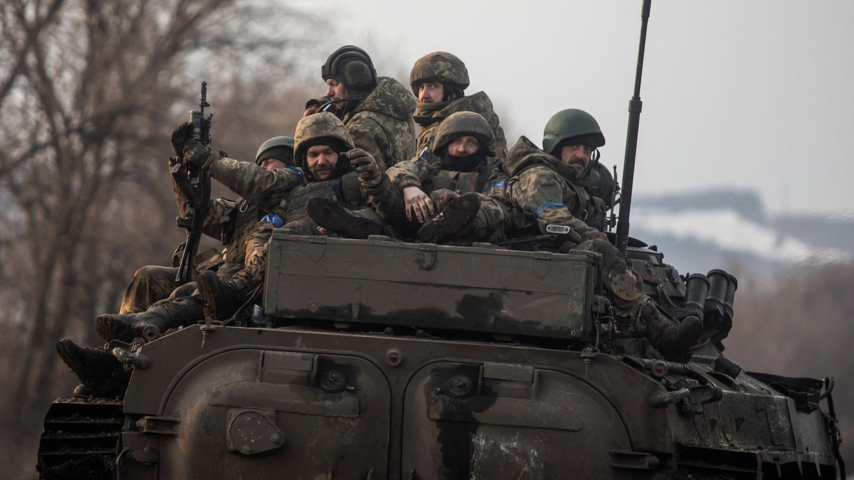 A group of Ukrainian soldiers in the Bakhmut region