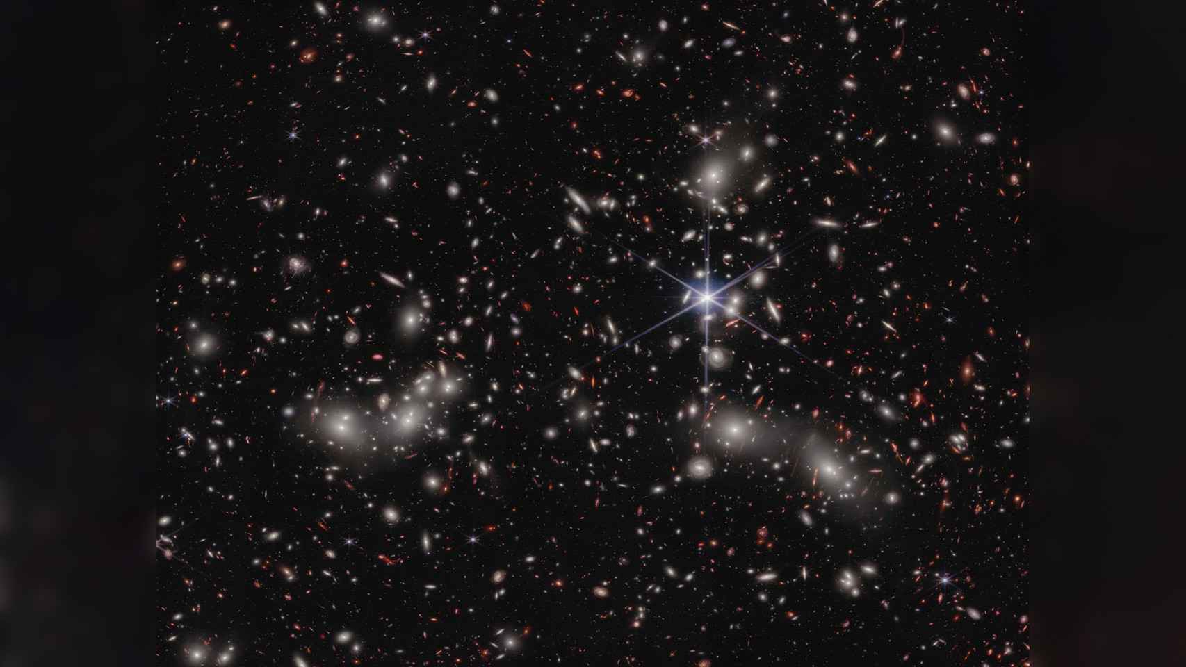 La impresionante imagen del Webb que revela cúmulos masivos de galaxias se unen