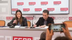 El secretario general de CCOO Castilla y León, Vicente Andrés, y la secretaria de Mujeres, Igualdad y Políticas Sociales, Yolanda Martín