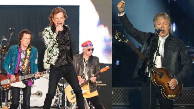 Los Rolling Stones en un concierto de 2022 en Londres. Foto: Ian West/PA Wire/dpa. A la derecha, Paul McCartney en un concierto de 2019 en Brasil. Foto: Paulo Lopes/ZUMA Wire/dpa
