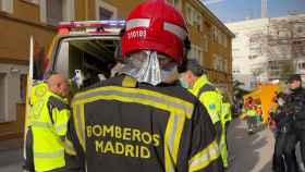 Bomberos de Madrid en la Avenida de Concha Espina, este miércoles.