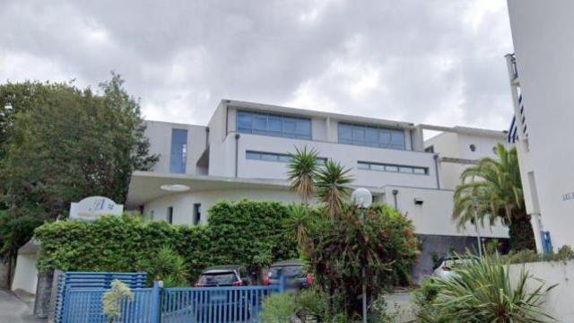 Liceo Santo Tomás de Aquino, en la localidad costera de San Juan de Luz (Francia).