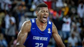 Tavares, en una acción con la camiseta de Cabo Verde.