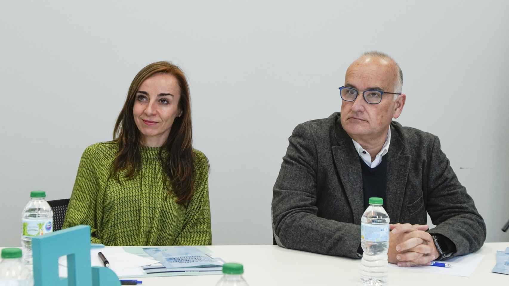 Celia Sánchez y Rafael Muñoz durante el debate.