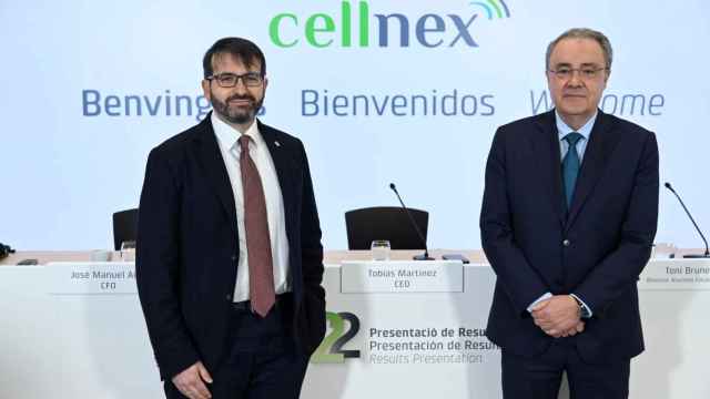 José Manuel Aisa, director financiero, y Tobías Martínez, ex consejero delegado de Cellnex, en la rueda de prensa de los resultados de 2022.