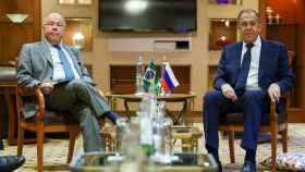 El canciller ruso Sergei Lavrov se reúne con el canciller brasileño Mauro Vieira en Nueva Delhi.