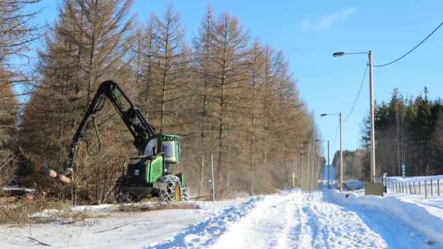 La construcción de una valla fronteriza en Imatra, Finlandia.
