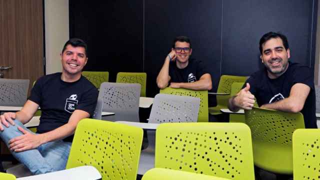 Equipo que conforma la startup 4Geeks Academy: (de izquierda a derecha) Victor Gómez, Marco Gómez y  Alejandro Sánchez.