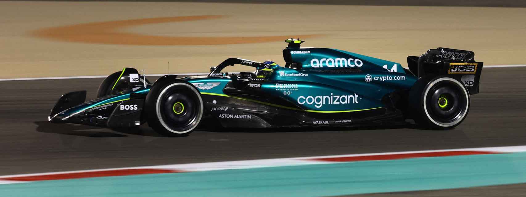El Aston Martin de Fernando Alonso, durante el Gran Premio de Bahrein de la F1 2023