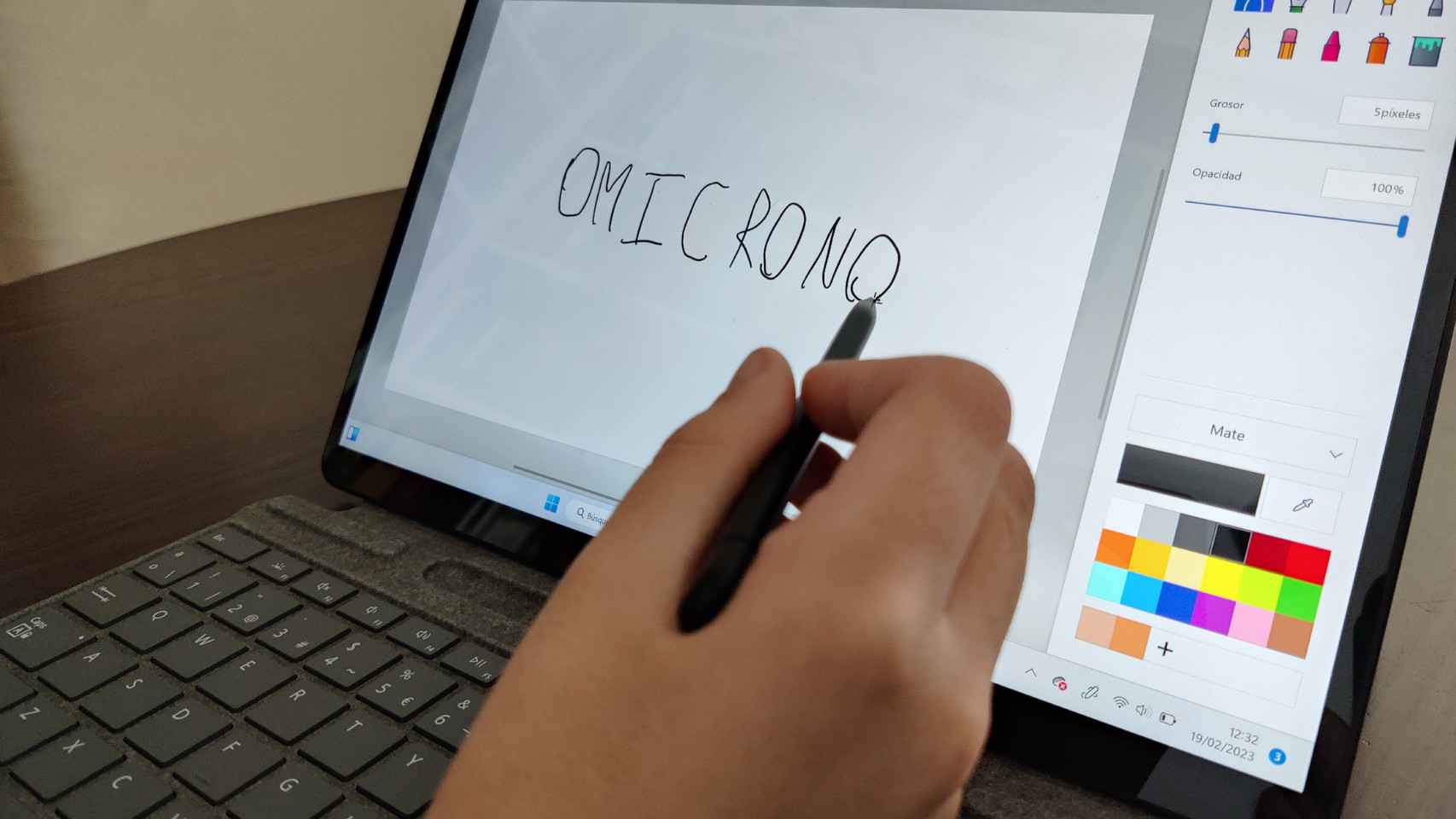 Utilizando el lápiz óptico de la Surface Pro 9