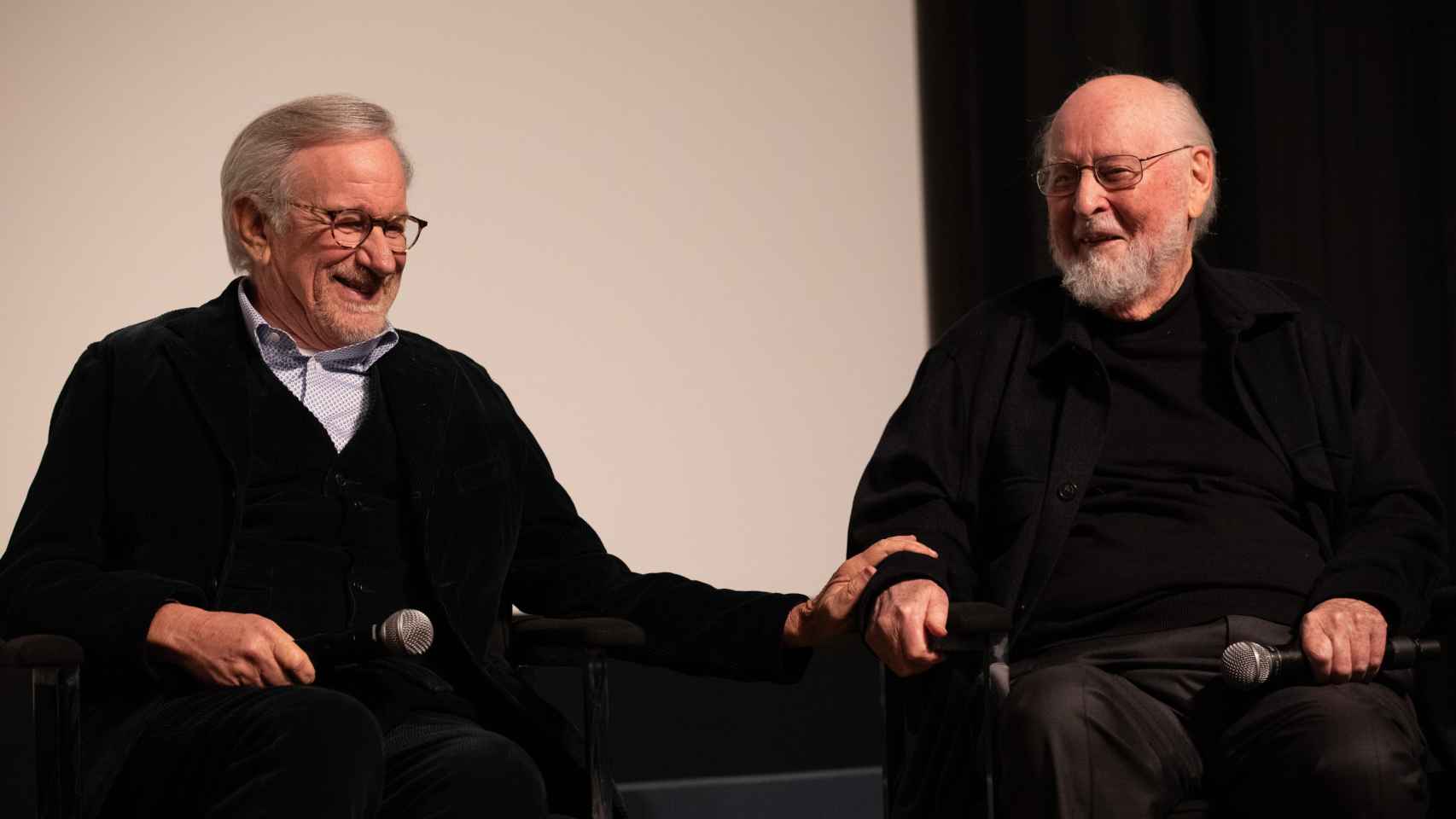 John Williams y Steven Spielberg en un acto en el que se conmemoraba los 50 años de trabajo juntos. Foto: Alex J. Berliner/ABImages