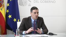 Pedro Sánchez este martes, durante una videoconferencia en La Moncloa.