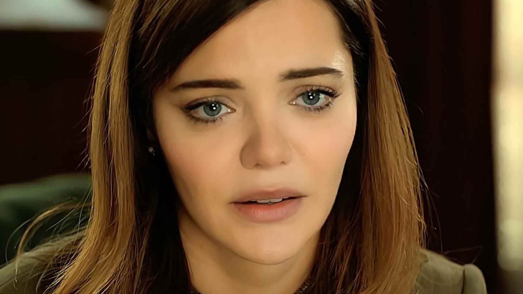 La actriz Hilal Altınbilek interpreta a Züleyha en 'Tierra amarga'.