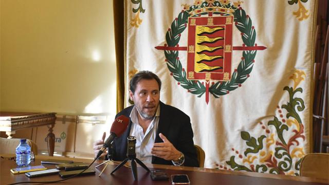 Óscar Puente, alcalde de Valladolid, en el encuentro con periodistas