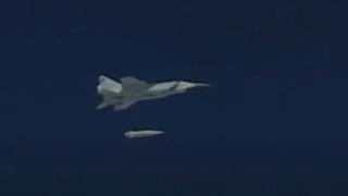 Un misil Kinzhal lanzado desde el aire.