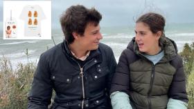 Miki junto a su hermana Carlota