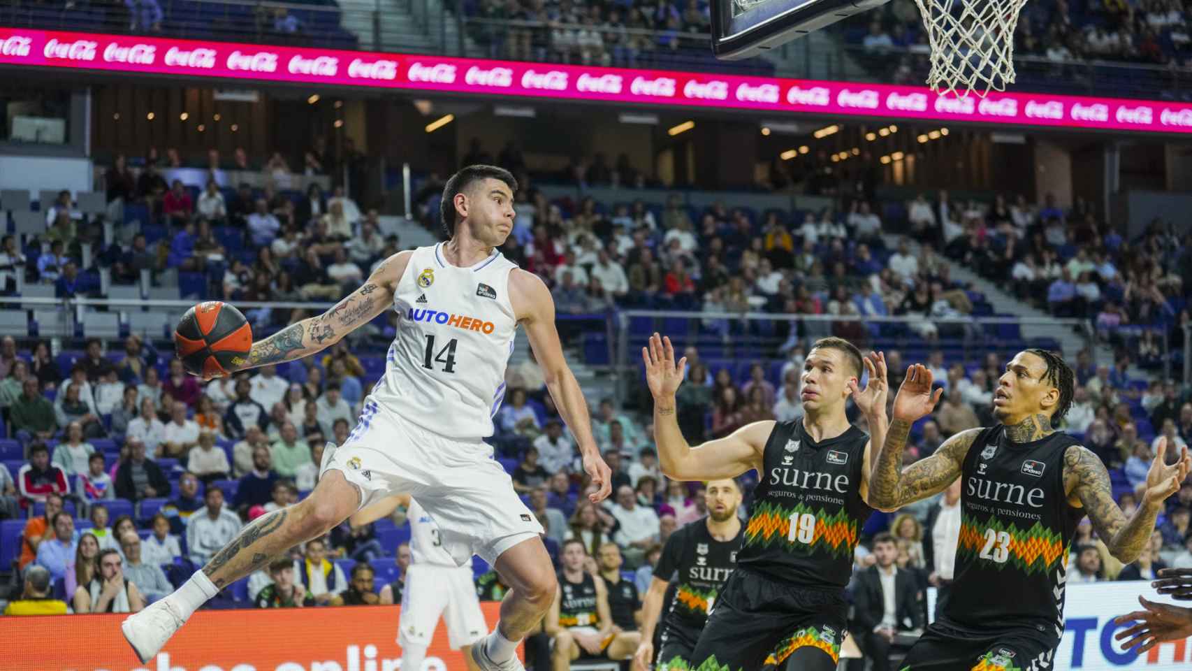 Gaby Deck, en el Real Madrid de Baloncesto - Surne Bilbao Basket de la ACB 2022/2023
