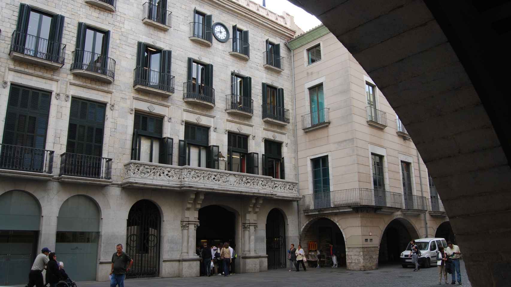 Sede principal del Ayuntamiento de Girona.