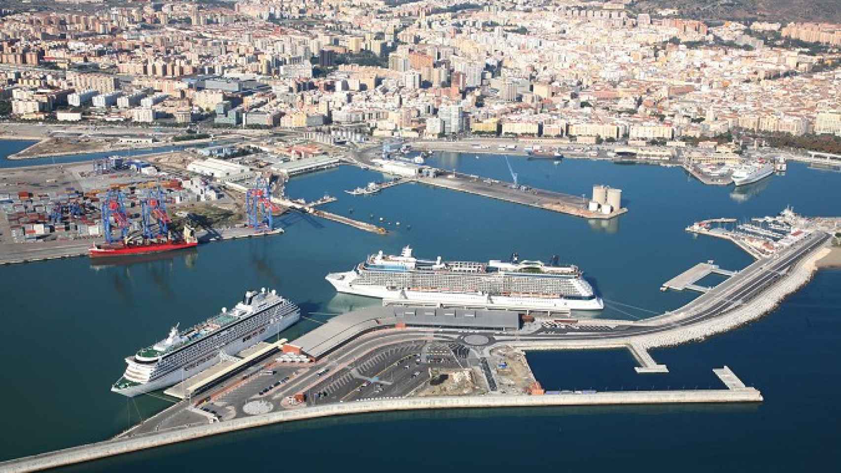 Vista del Puerto de Málaga.